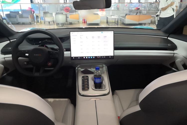 Used Xiaomi Auto SU7 2024 Rear-Drive Ultra-Long Range Advanced Pro-Level Intelligent Driving Version Interior 5