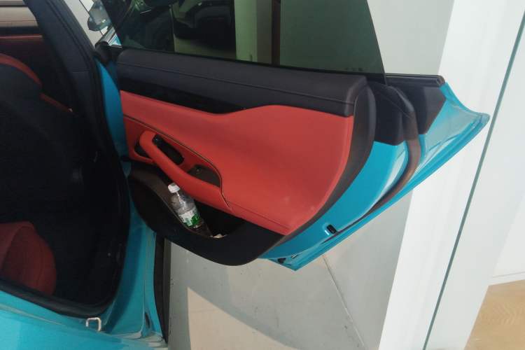 Used Xiaomi Auto SU7 2024 Four-Wheel Drive Ultra-Long Range Advanced Intelligent Driving Max Edition Interior 6