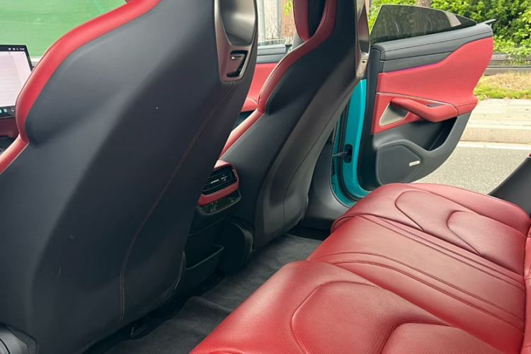 Used Xiaomi Auto SU7 2024 Rear-Drive Long-Range Intelligent Driving Version Interior 6