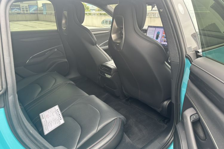Used Xiaomi Auto SU7 2024 Rear-Drive Long-Range Intelligent Driving Version Interior 6