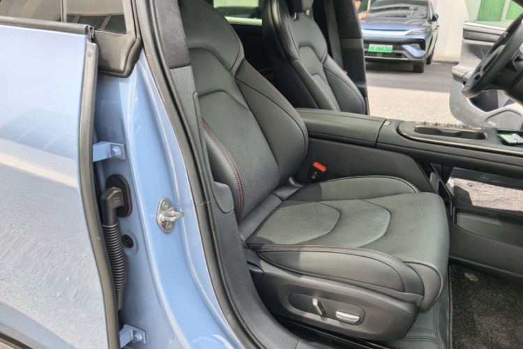 Used Xiaomi Auto SU7 2024 Four-Wheel-Drive Max Founder's Edition Interior 7