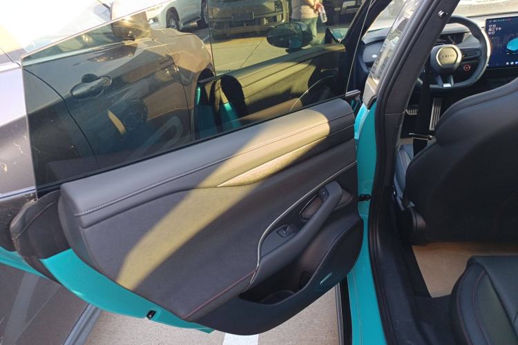 Used Xiaomi Auto SU7 2024 Four-Wheel-Drive Max Founder's Edition Interior 8