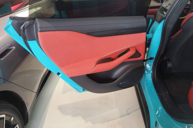 Used Xiaomi Auto SU7 2024 Four-Wheel Drive Ultra-Long Range Advanced Intelligent Driving Max Edition Interior 8
