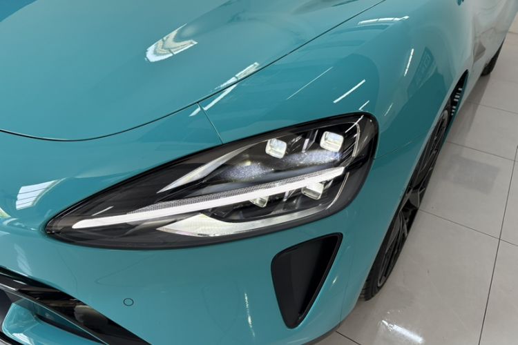 Used Xiaomi Auto SU7 2024 Four-Wheel Drive Ultra-Long Range Advanced Intelligent Driving Max Edition Left Front Headlight
