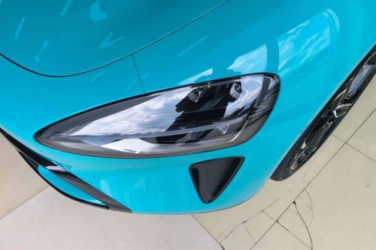 Used Xiaomi Auto SU7 2024 Rear-Drive Long-Range Intelligent Driving Version Left Front Headlight