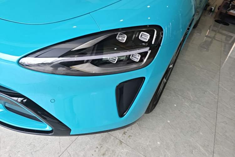 Used Xiaomi Auto SU7 2024 Rear-Drive Long-Range Intelligent Driving Version Left Front Headlight