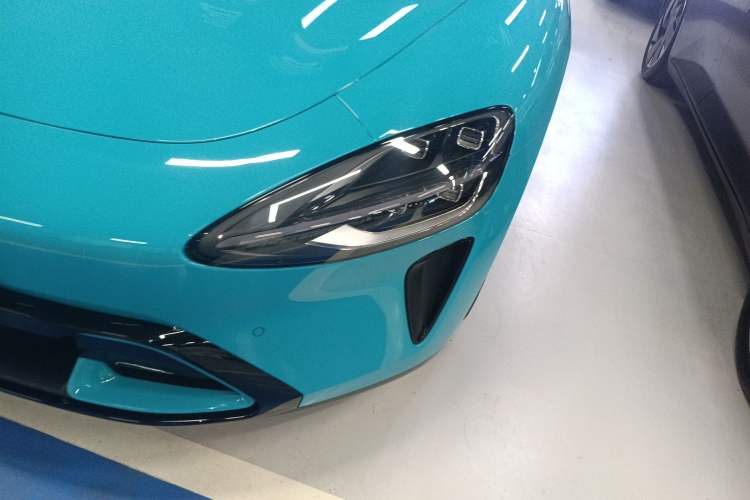 Used Xiaomi Auto SU7 2024 Rear-Drive Long-Range Intelligent Driving Version Left Front Headlight