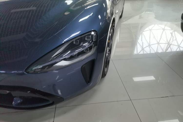 Used Xiaomi Auto SU7 2024 Rear-Drive Ultra-Long Range Advanced Pro-Level Intelligent Driving Version Left Front Headlight