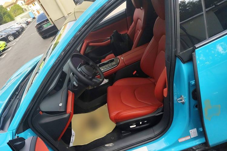 Used Xiaomi Auto SU7 2024 Four-Wheel Drive Ultra-Long Range Advanced Intelligent Driving Max Edition Left Front Seat