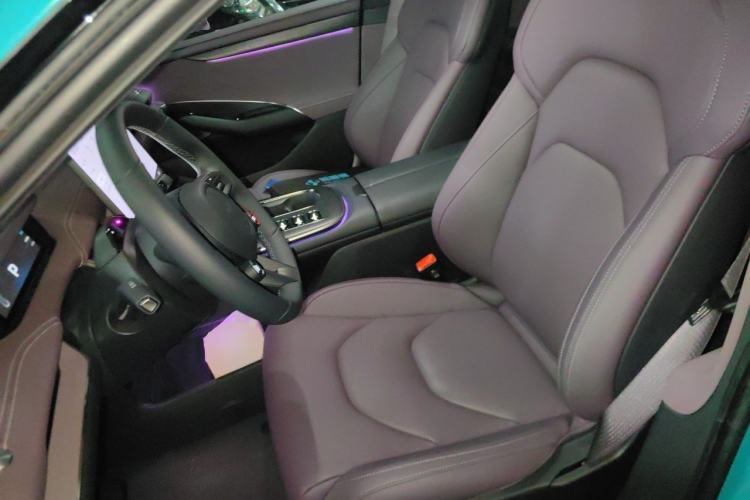 Used Xiaomi Auto SU7 2024 Four-Wheel Drive Ultra-Long Range Advanced Intelligent Driving Max Edition Left Front Seat