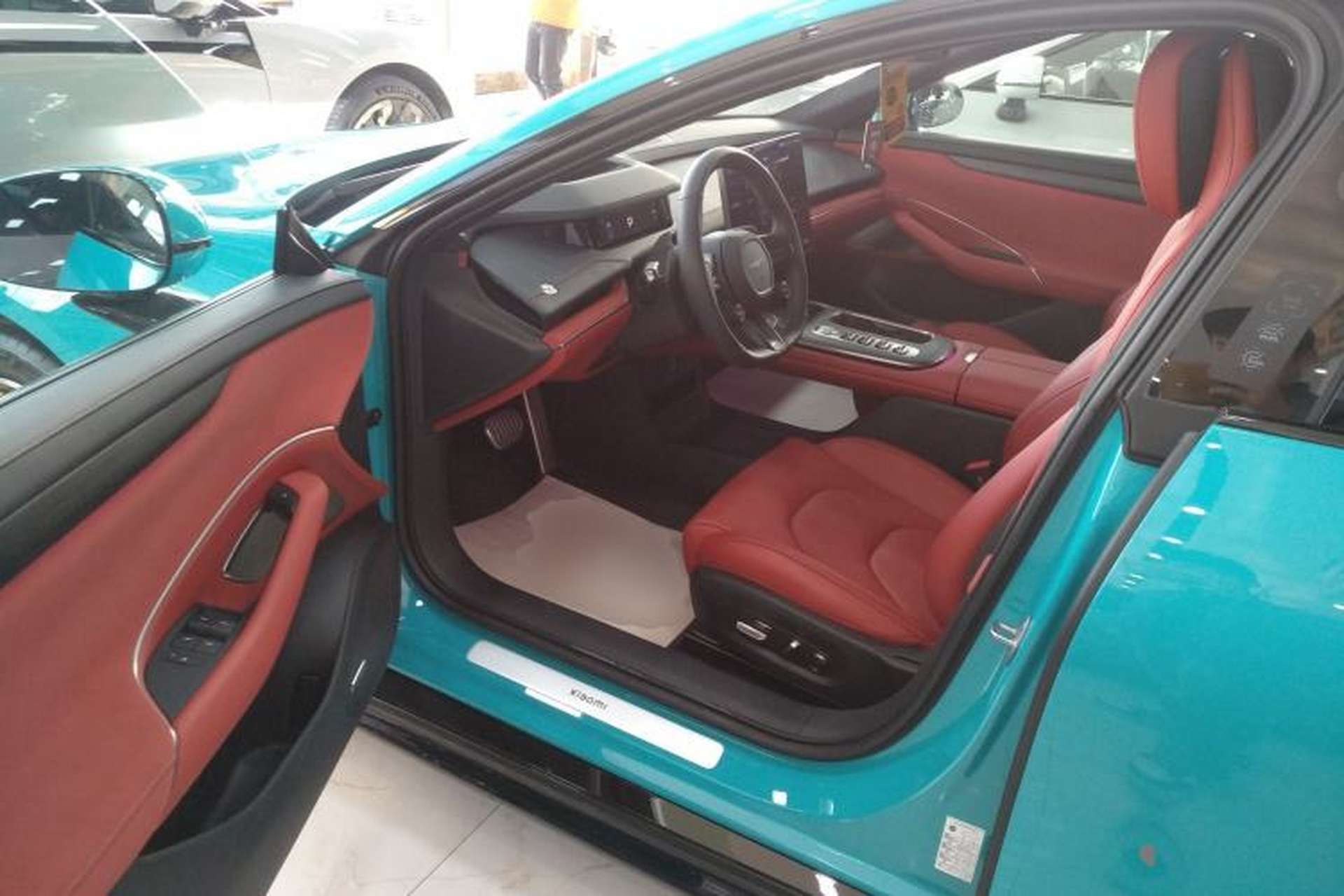 Used Xiaomi Auto SU7 2024 Four-Wheel Drive Ultra-Long Range Advanced Intelligent Driving Max Edition Left Front Seat