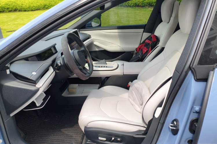 Used Xiaomi Auto SU7 2024 Rear-Drive Long-Range Intelligent Driving Version Left Front Seat