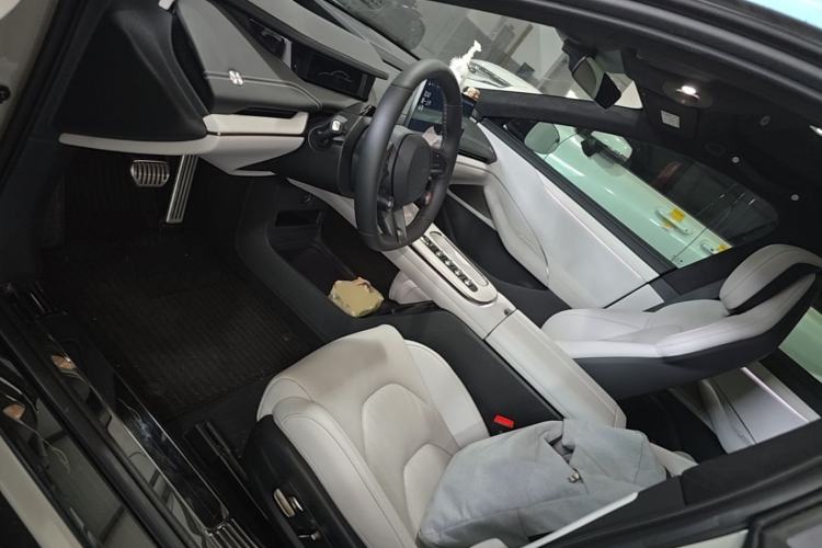 Used Xiaomi Auto SU7 2024 Four-Wheel Drive Ultra-Long Range Advanced Intelligent Driving Max Edition Left Front Seat
