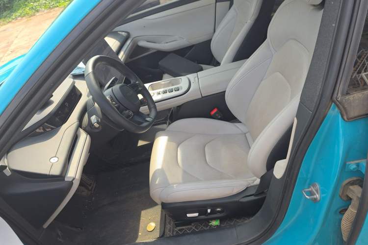 Used Xiaomi Auto SU7 2024 Rear-Drive Ultra-Long Range Advanced Pro-Level Intelligent Driving Version Left Front Seat