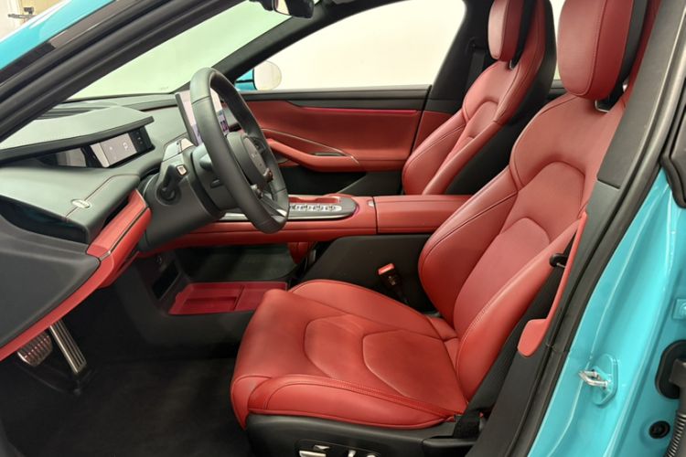 Used Xiaomi Auto SU7 2024 Four-Wheel Drive Ultra-Long Range Advanced Intelligent Driving Max Edition Left Front Seat