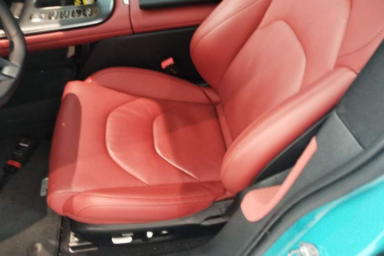 Used Xiaomi Auto SU7 2024 Four-Wheel Drive Ultra-Long Range Advanced Intelligent Driving Max Edition Left Front Seat
