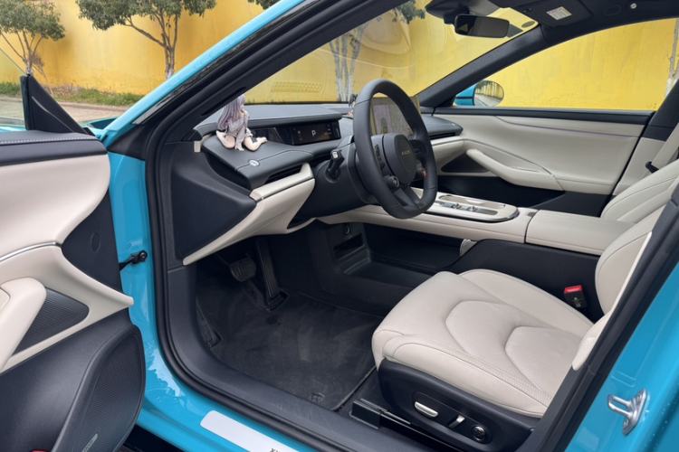 Used Xiaomi Auto SU7 2024 Rear-Drive Long-Range Intelligent Driving Version Left Front Seat