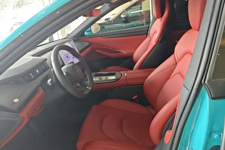 Used Xiaomi Auto SU7 2024 Rear-Drive Long-Range Intelligent Driving Version Left Front Seat