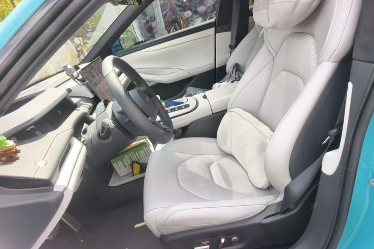 Used Xiaomi Auto SU7 2024 Four-Wheel Drive Ultra-Long Range Advanced Intelligent Driving Max Edition Left Front Seat