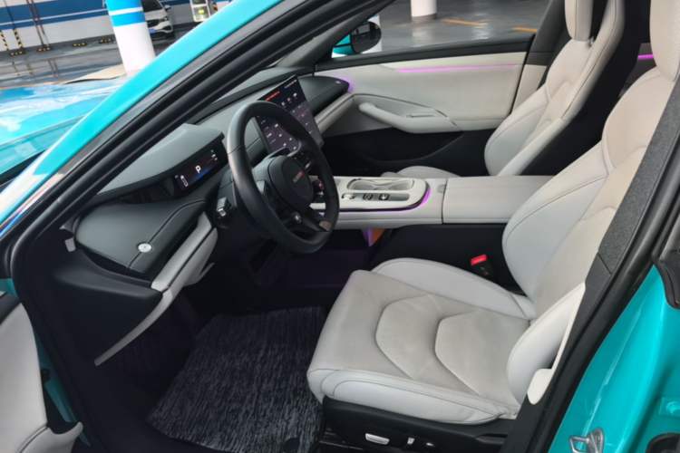 Used Xiaomi Auto SU7 2024 Rear-Drive Long-Range Intelligent Driving Version Left Front Seat