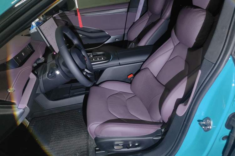 Used Xiaomi Auto SU7 2024 Four-Wheel Drive Ultra-Long Range Advanced Intelligent Driving Max Edition Left Front Seat