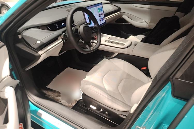 Used Xiaomi Auto SU7 2024 Rear-Drive Long-Range Intelligent Driving Version Left Front Seat