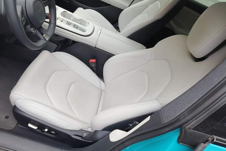Used Xiaomi Auto SU7 2024 Rear-Drive Long-Range Intelligent Driving Version Left Front Seat
