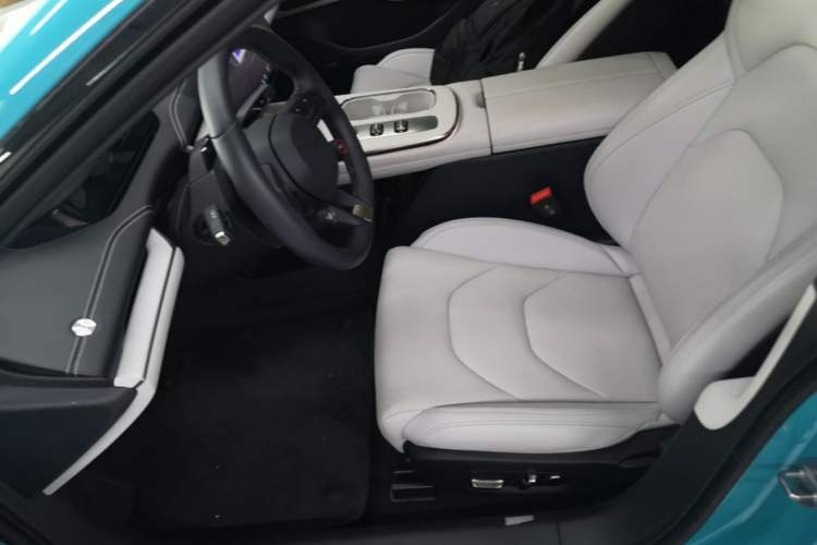 Used Xiaomi Auto SU7 2024 Rear-Drive Long-Range Intelligent Driving Version Left Front Seat