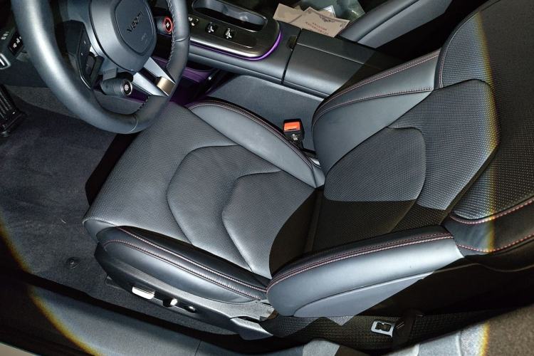 Used Xiaomi Auto SU7 2024 Rear-Drive Long-Range Intelligent Driving Version Left Front Seat