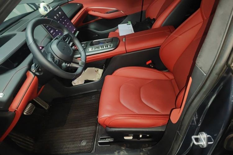 Used Xiaomi Auto SU7 2024 Four-Wheel Drive Ultra-Long Range Advanced Intelligent Driving Max Edition Left Front Seat