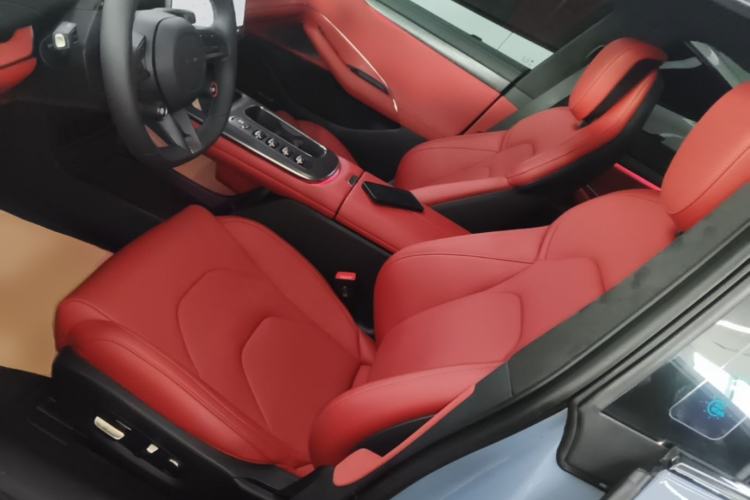 Used Xiaomi Auto SU7 2024 Four-Wheel Drive Ultra-Long Range Advanced Intelligent Driving Max Edition Left Front Seat