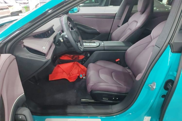 Used Xiaomi Auto SU7 2024 Rear-Drive Ultra-Long Range Advanced Pro-Level Intelligent Driving Version Left Front Seat