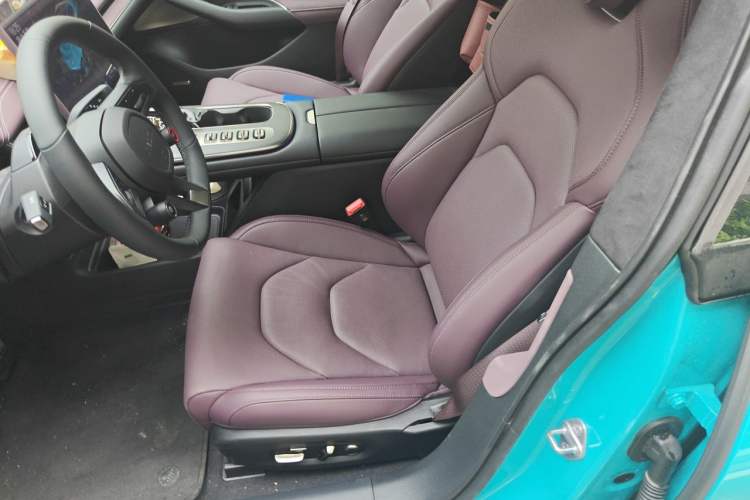 Used Xiaomi Auto SU7 2024 Four-Wheel Drive Ultra-Long Range Advanced Intelligent Driving Max Edition Left Front Seat