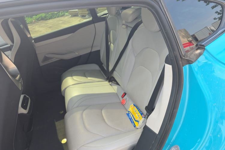 Used Xiaomi Auto SU7 2024 Rear-Drive Ultra-Long Range Advanced Pro-Level Intelligent Driving Version Left Rear Seat