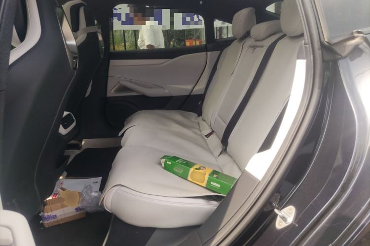 Used Xiaomi Auto SU7 2024 Rear-Drive Ultra-Long Range Advanced Pro-Level Intelligent Driving Version Left Rear Seat