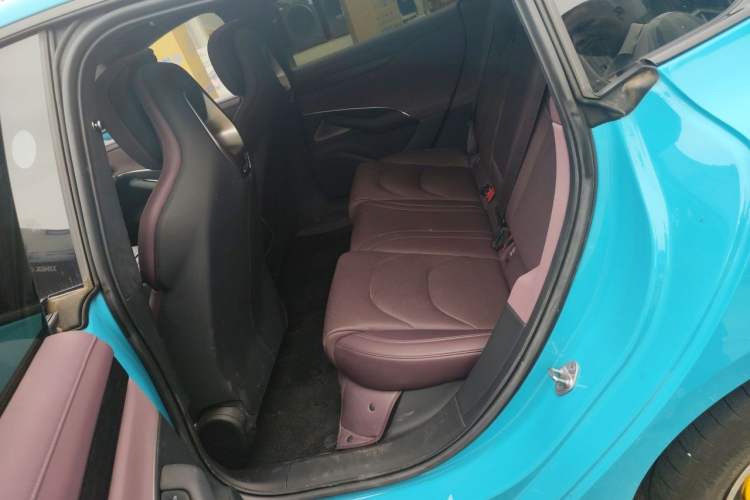 Used Xiaomi Auto SU7 2024 Four-Wheel Drive Ultra-Long Range Advanced Intelligent Driving Max Edition Left Rear Seat