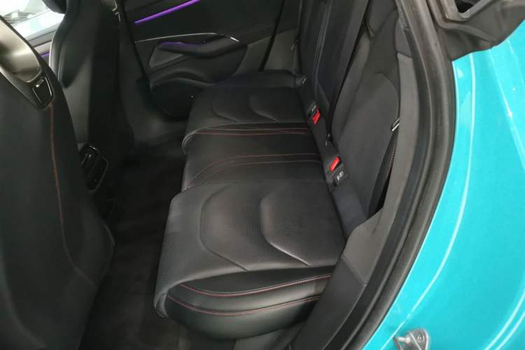 Used Xiaomi Auto SU7 2024 Rear-Drive Long-Range Intelligent Driving Version Left Rear Seat