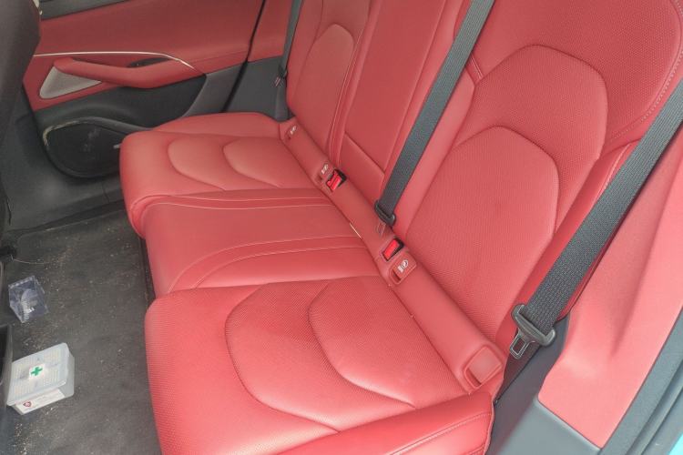 Used Xiaomi Auto SU7 2024 Rear-Drive Long-Range Intelligent Driving Version Left Rear Seat