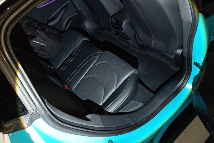 Used Xiaomi Auto SU7 2024 Rear-Drive Long-Range Intelligent Driving Version Left Rear Seat