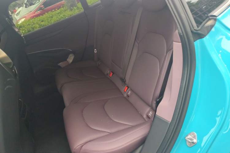 Used Xiaomi Auto SU7 2024 Rear-Drive Long-Range Intelligent Driving Version Left Rear Seat