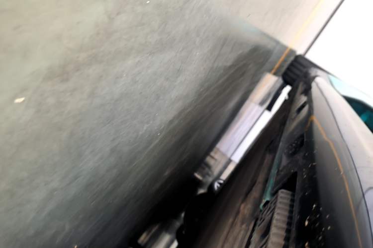 Used Xiaomi Auto SU7 2024 Rear-Drive Long-Range Intelligent Driving Version Left Side Sill