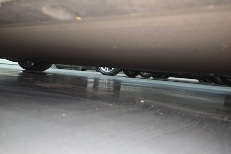 Used Xiaomi Auto SU7 2024 Four-Wheel Drive Ultra-Long Range Advanced Intelligent Driving Max Edition Left Side Sill