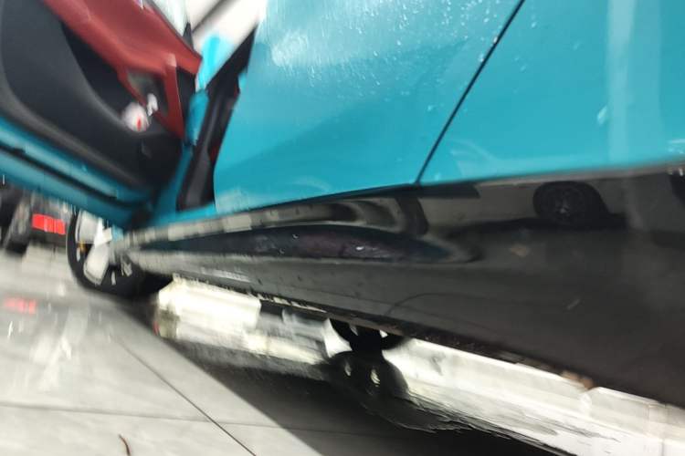 Used Xiaomi Auto SU7 2024 Rear-Drive Standard Founder Edition Left Side Sill