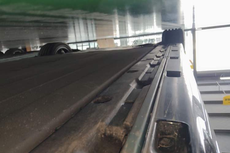 Used Xiaomi Auto SU7 2024 Rear-Drive Standard Founder Edition Left Side Sill
