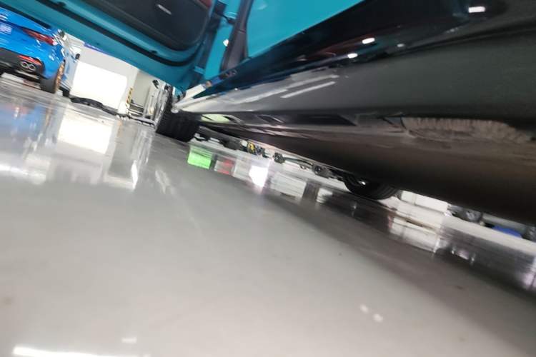 Used Xiaomi Auto SU7 2024 Four-Wheel Drive Ultra-Long Range Advanced Intelligent Driving Max Edition Left Side Sill