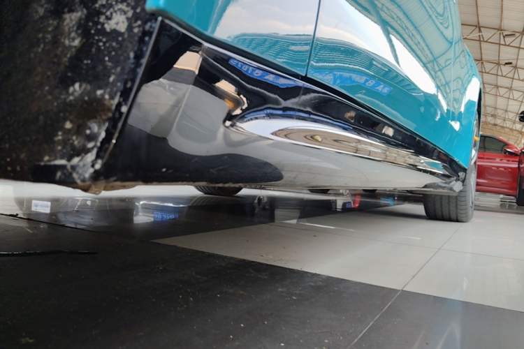 Used Xiaomi Auto SU7 2024 Four-Wheel Drive Ultra-Long Range Advanced Intelligent Driving Max Edition Left Side Sill