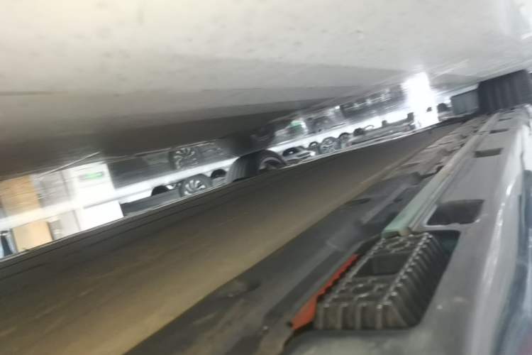 Used Xiaomi Auto SU7 2024 Rear-Drive Long-Range Intelligent Driving Version Left Side Sill