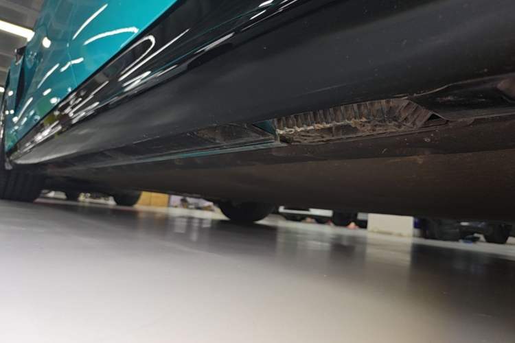 Used Xiaomi Auto SU7 2024 Rear-Drive Long-Range Intelligent Driving Version Left Side Sill