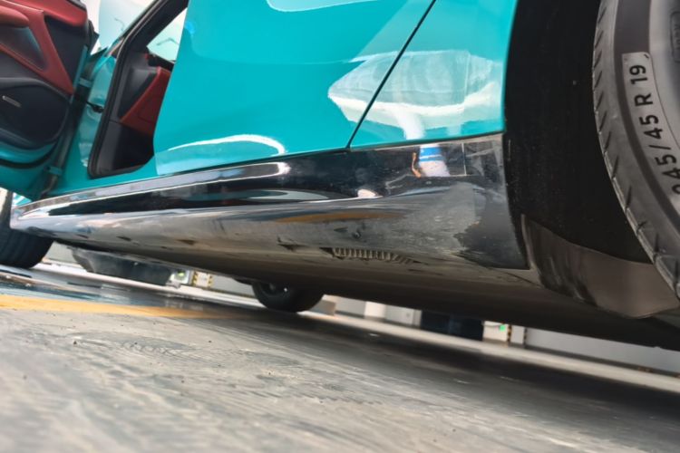 Used Xiaomi Auto SU7 2024 Rear-Drive Long-Range Intelligent Driving Version Left Side Sill