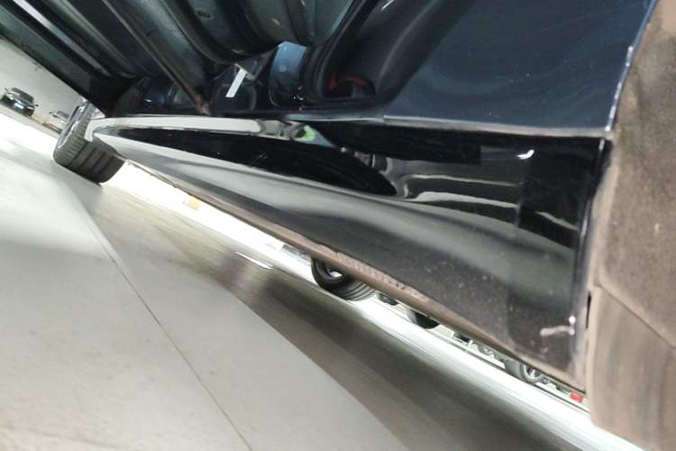 Used Xiaomi Auto SU7 2024 Rear-Drive Long-Range Intelligent Driving Version Left Side Sill